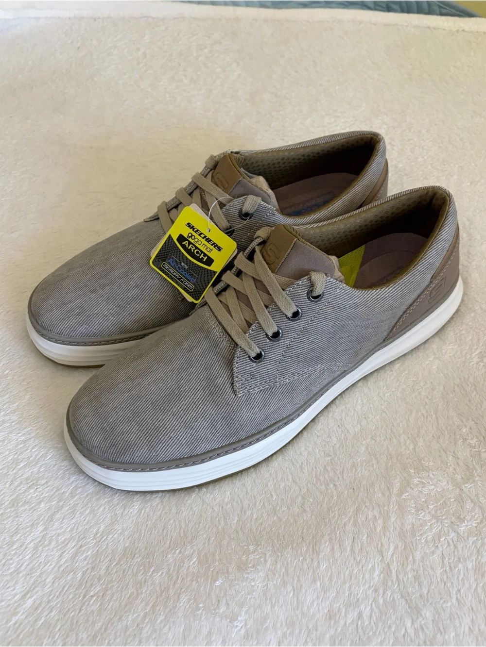 Skechers Men's Taupe Lace-Up Slip-On Loafers Shoes Sz 10.5